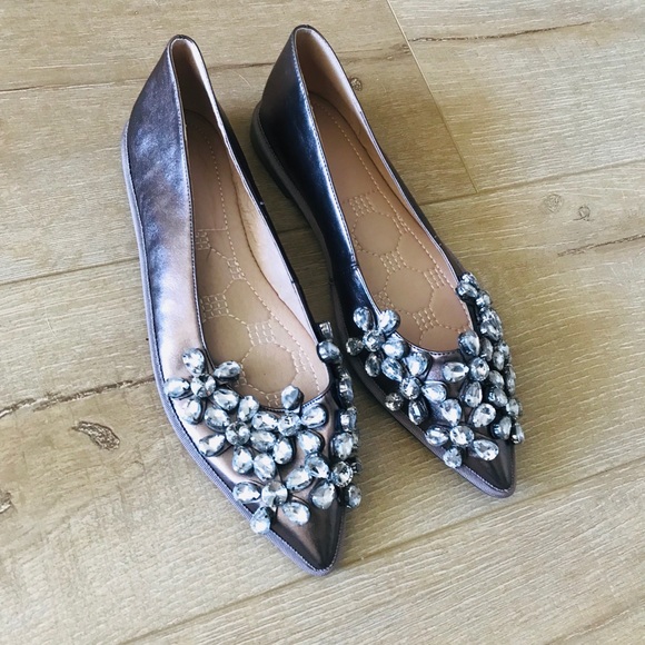 ♣️ NWOB ROSE METALLIC POINTY TOE EMBELLISH FLATS♠️ - Picture 1 of 4